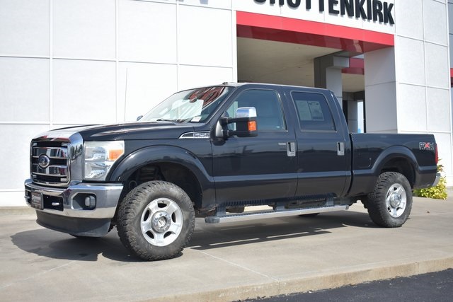 2011 Ford F-250 photo 2