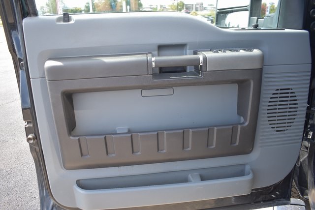 2011 Ford F-250 photo 8