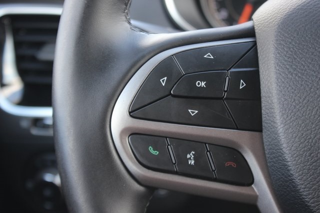 2020 Jeep Cherokee Limited photo 12