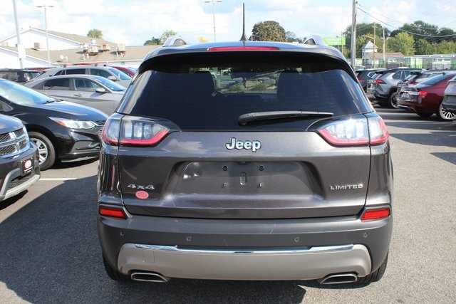 2020 Jeep Cherokee Limited photo 25