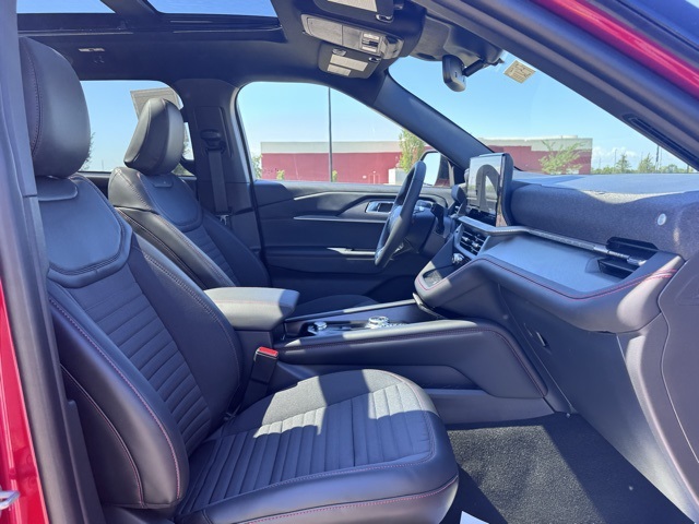 2025 Ford Explorer ST-Line photo 19