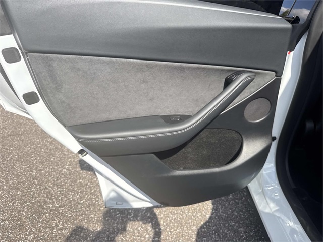 Used 2024 Tesla Model Y SUV