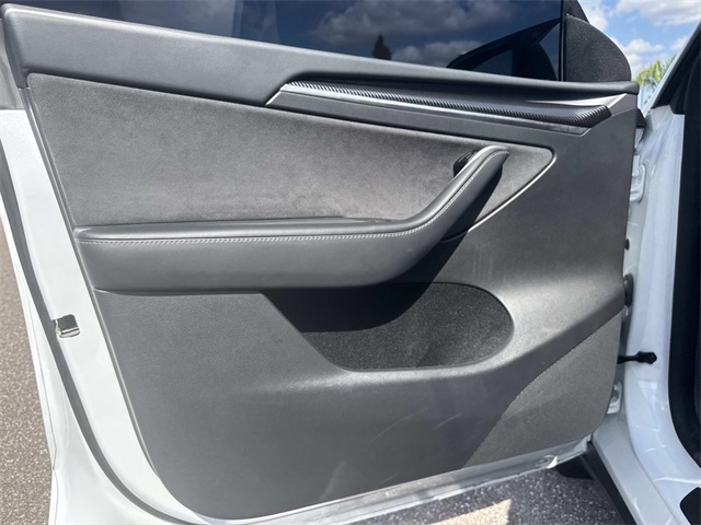 Used 2024 Tesla Model Y SUV