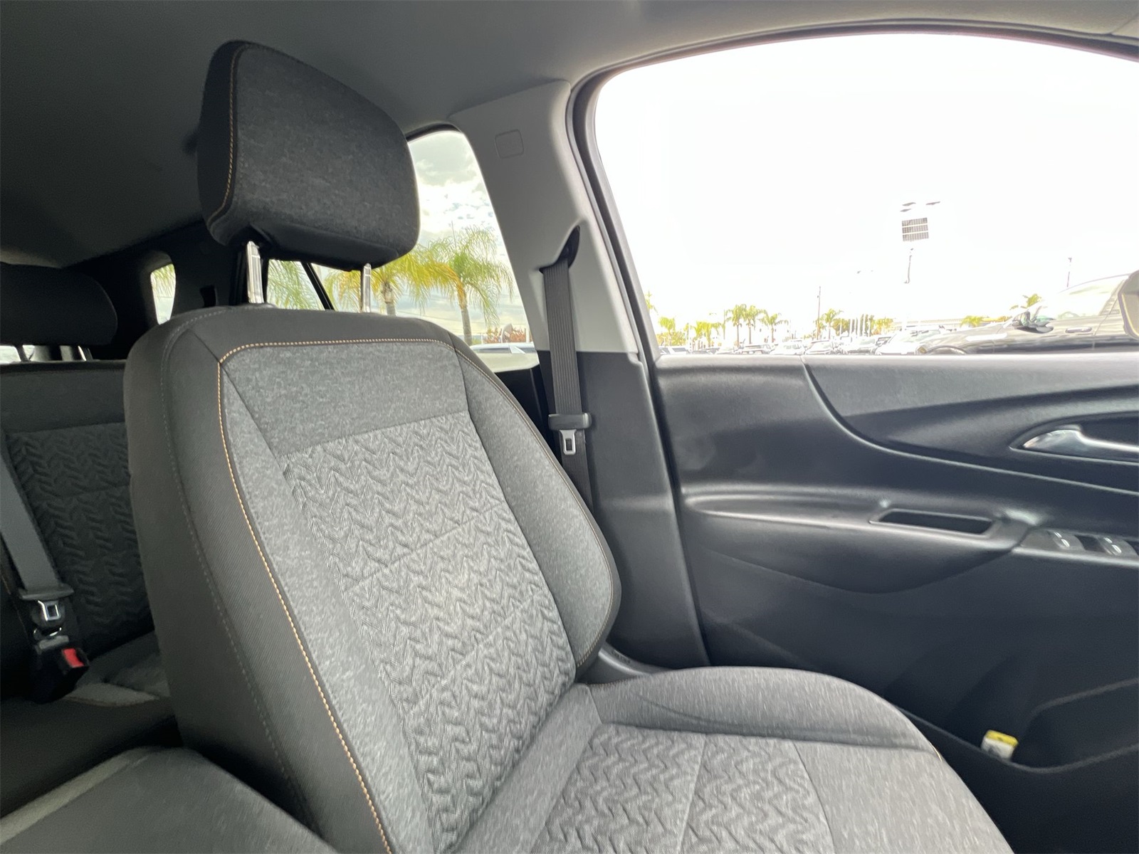 used 2022 Chevrolet Equinox car, priced at $18,992