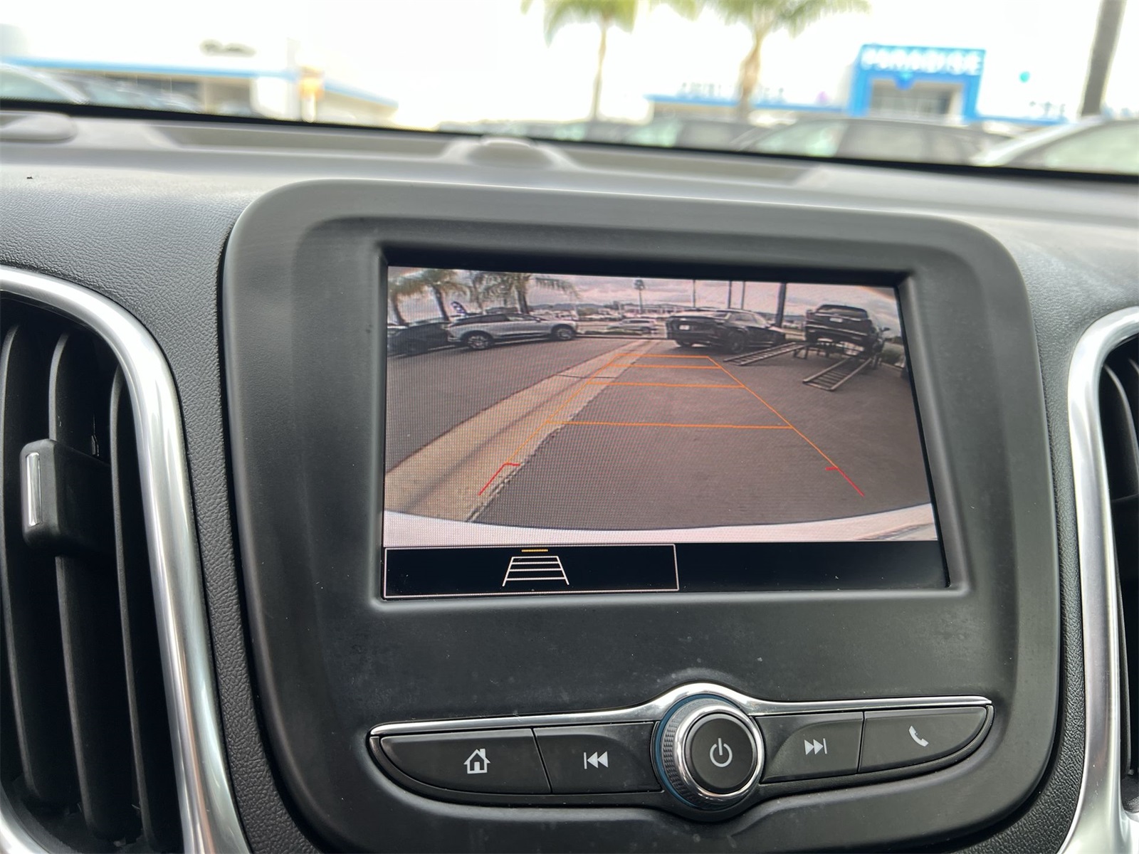 used 2022 Chevrolet Equinox car, priced at $18,992