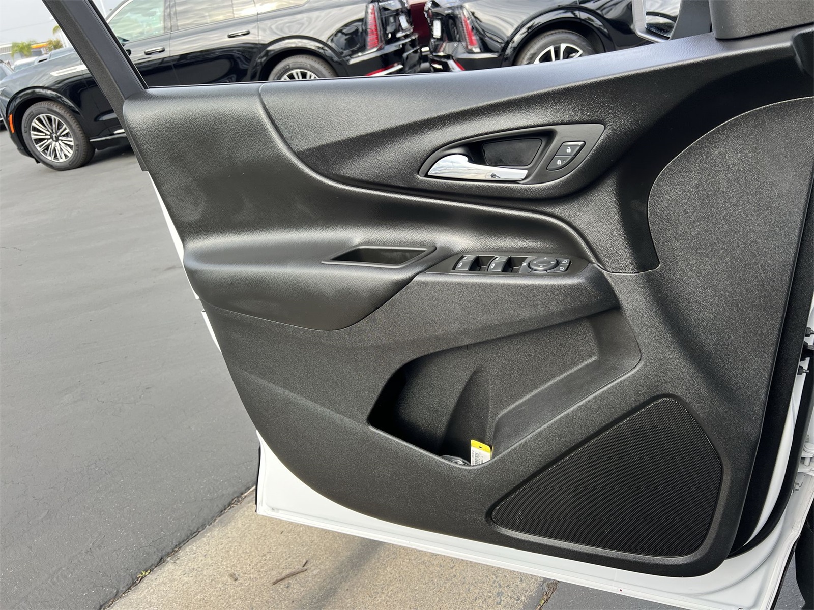 used 2022 Chevrolet Equinox car, priced at $18,992