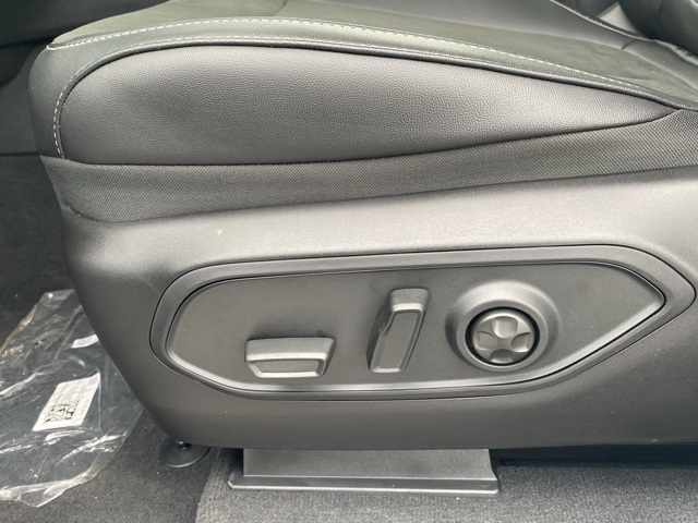 new 2025 Jeep Grand Cherokee L car, priced at $38,283