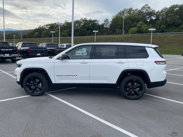 new 2025 Jeep Grand Cherokee L car, priced at $38,283