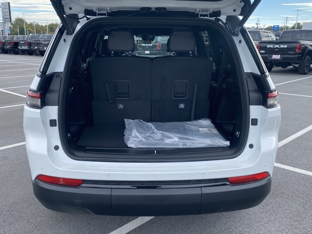 new 2025 Jeep Grand Cherokee L car, priced at $38,283