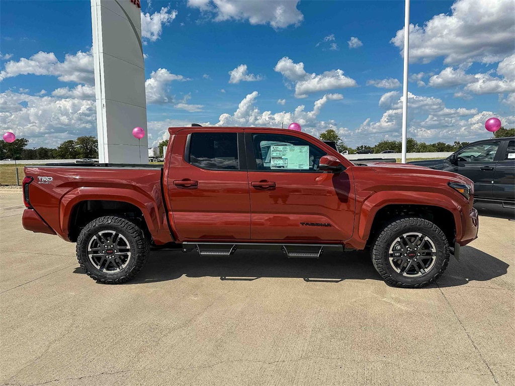 2025 Toyota Tacoma TRD Sport Double Cab photo 4
