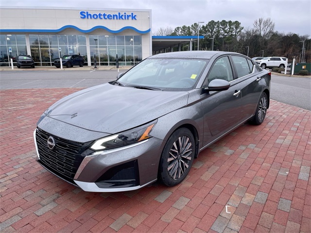 2023 Nissan Altima SV