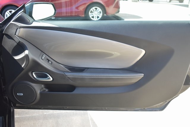 2013 Chevrolet Camaro SS photo 13
