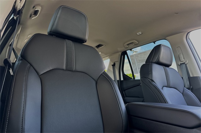 2025 Honda Pilot EX-L photo 18