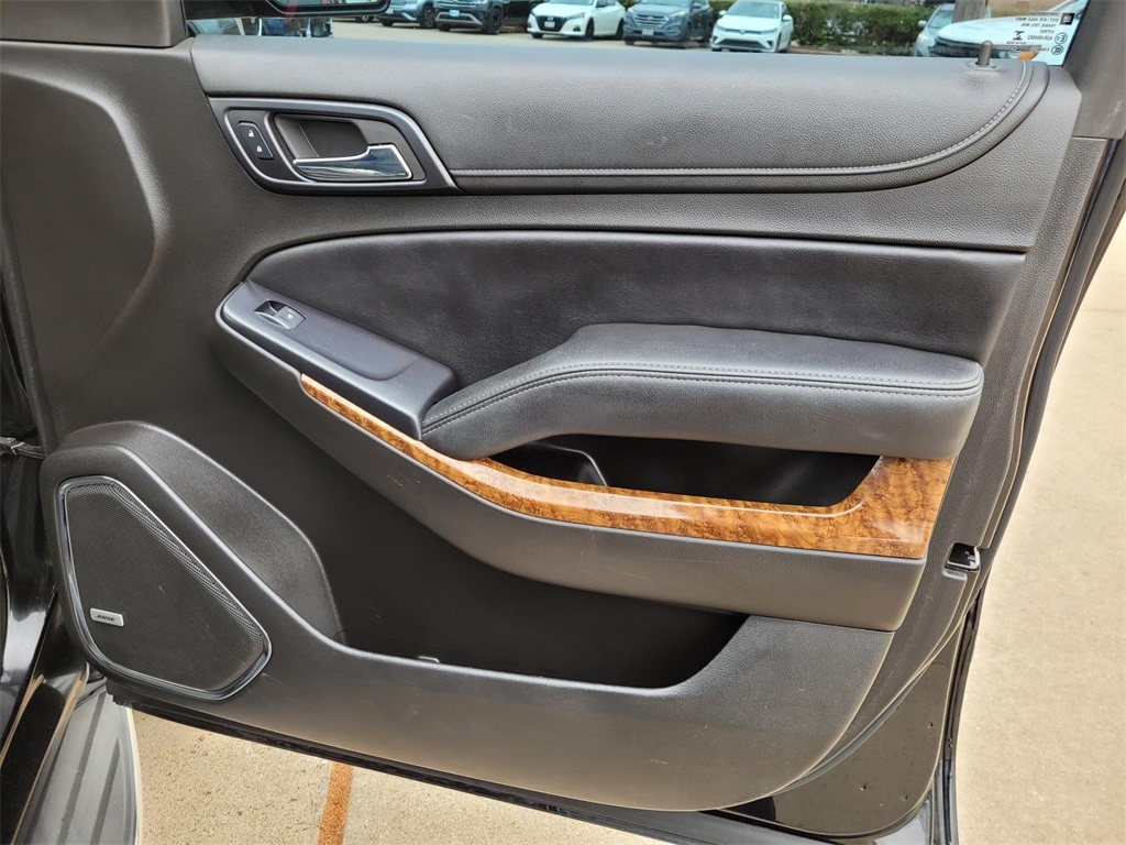 used 2015 Chevrolet Suburban car, priced at $11,950