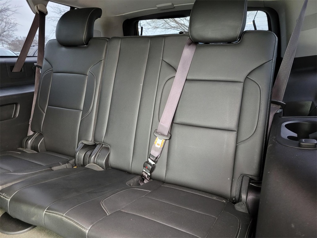 used 2015 Chevrolet Suburban car, priced at $11,950