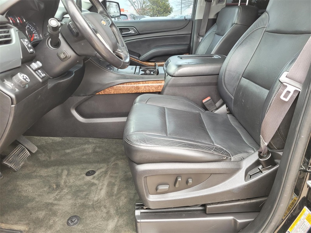 used 2015 Chevrolet Suburban car, priced at $11,950