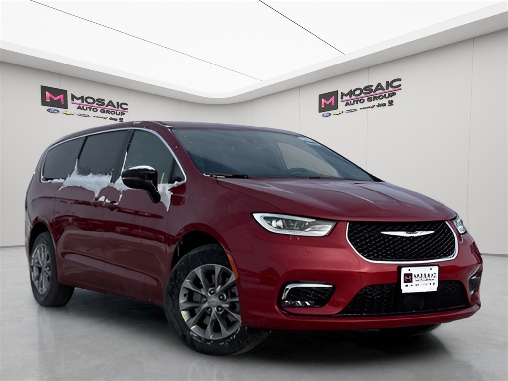 New 2026 Chrysler Pacifica Limited Vans