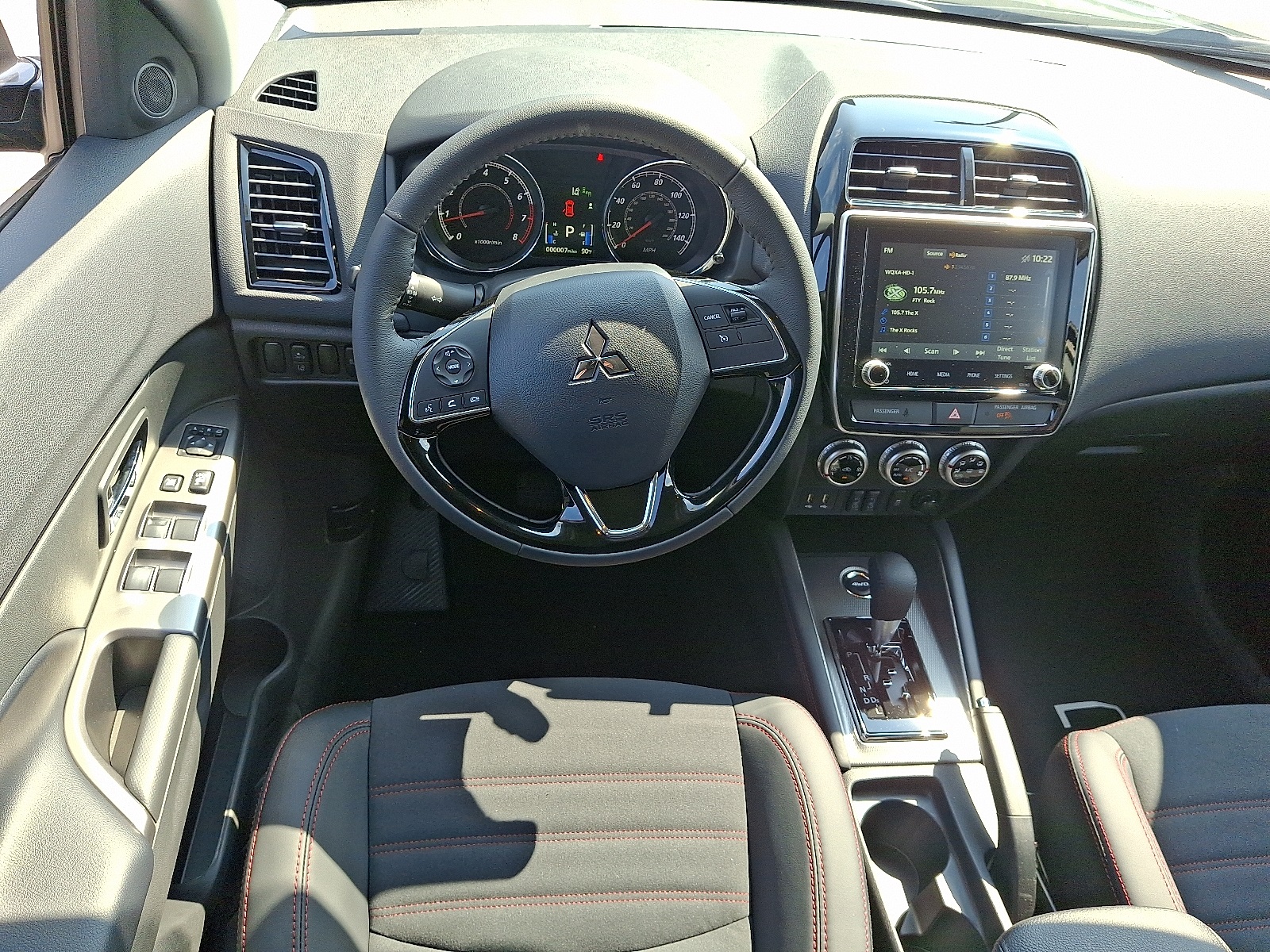 2025 Mitsubishi Outlander Sport SE photo 10