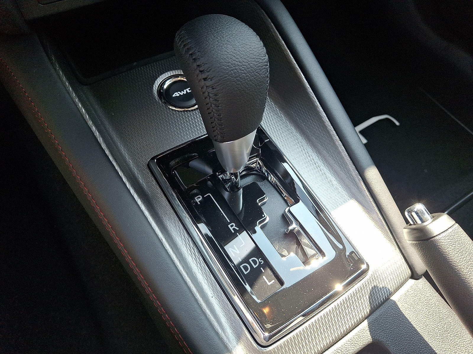 2025 Mitsubishi Outlander Sport SE photo 13
