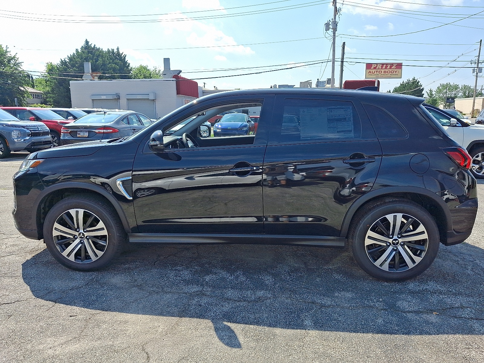2025 Mitsubishi Outlander Sport SE photo 3