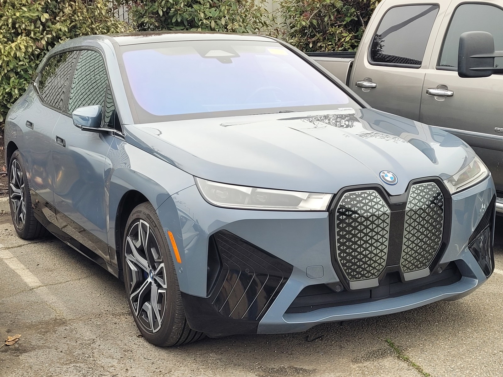 2022 BMW iX Base's photo