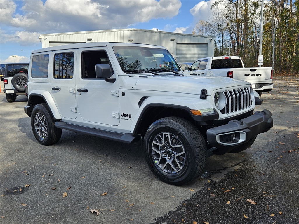 2026 Jeep Wrangler 4-Door Sahara's photo