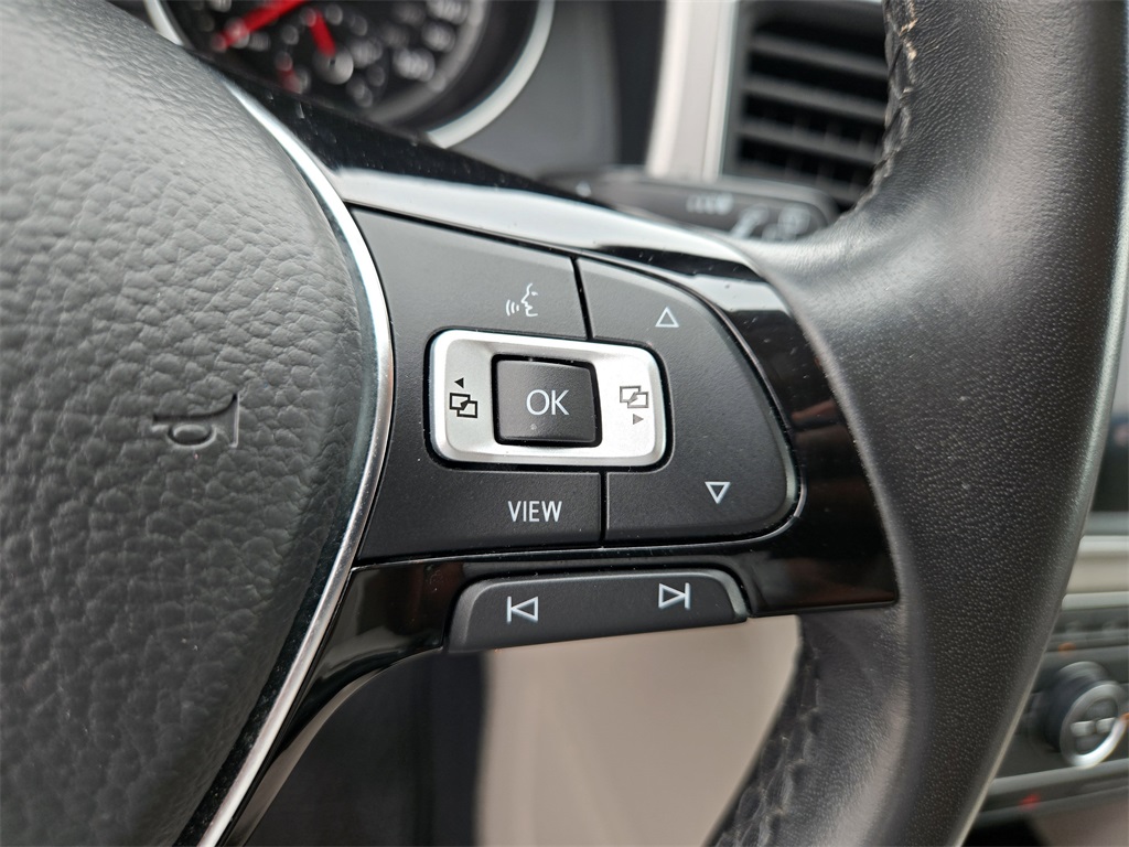 2019 Volkswagen Atlas V6 SE Technology R-Line photo 15