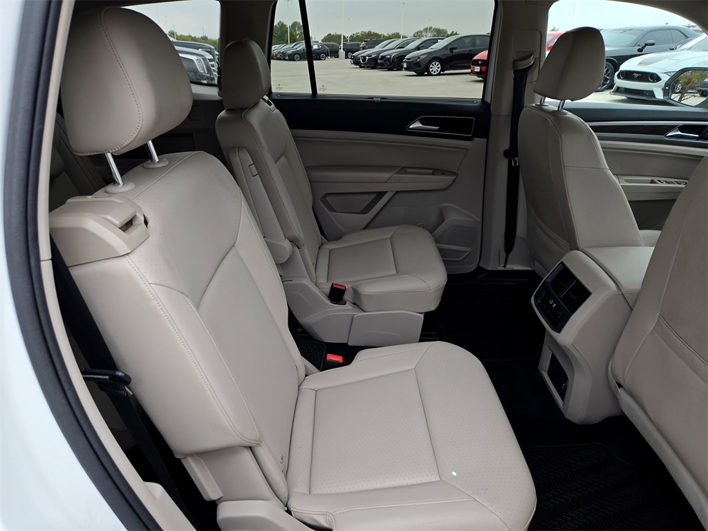 2019 Volkswagen Atlas V6 SE Technology R-Line photo 27
