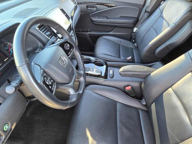 used 2020 Honda Pilot car, priced at $23,600