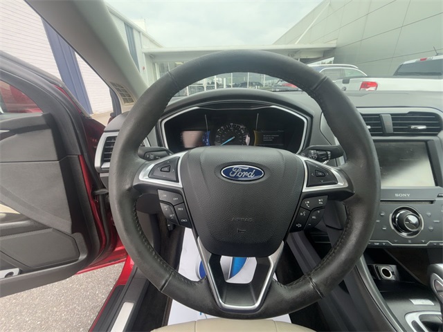 2014 Ford Fusion Hybrid Titanium photo 10