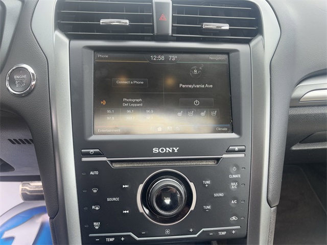 2014 Ford Fusion Hybrid Titanium photo 11