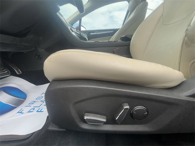 2014 Ford Fusion Hybrid Titanium photo 13