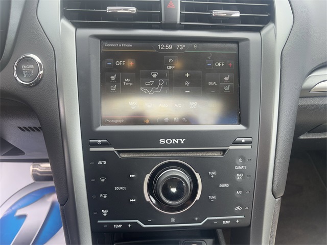 2014 Ford Fusion Hybrid Titanium photo 16