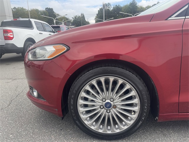 2014 Ford Fusion Hybrid Titanium photo 18