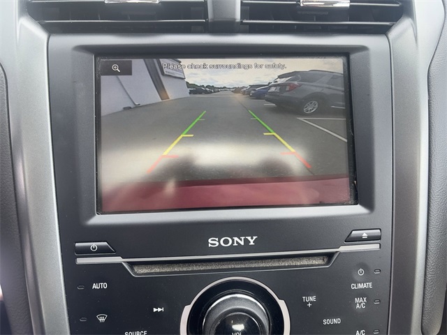 2014 Ford Fusion Hybrid Titanium photo 23