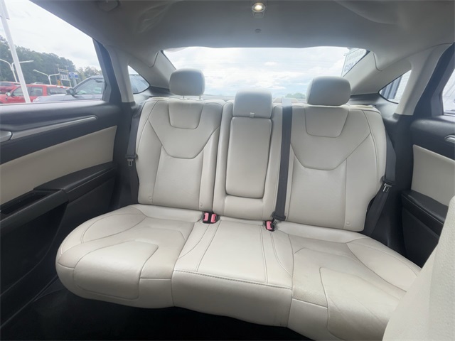 2014 Ford Fusion Hybrid Titanium photo 24