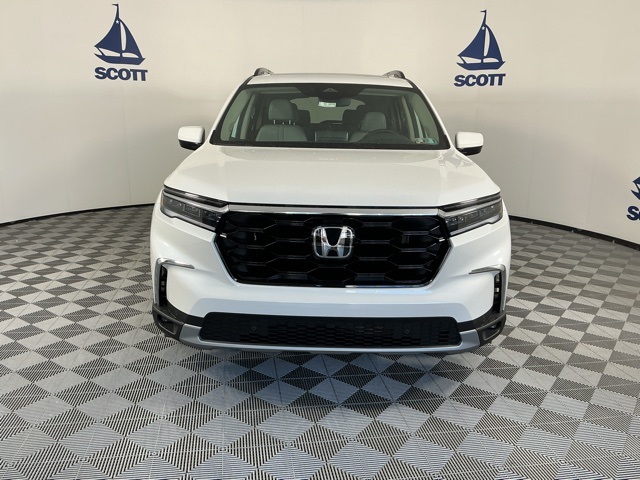 new 2025 Honda Pilot car, priced at $51,550