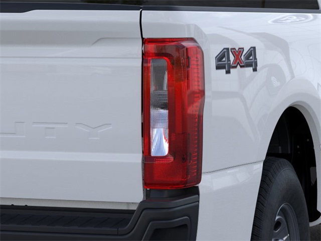 2025 Oxford White Ford Super Duty F-250 SRW 4X4 Truck