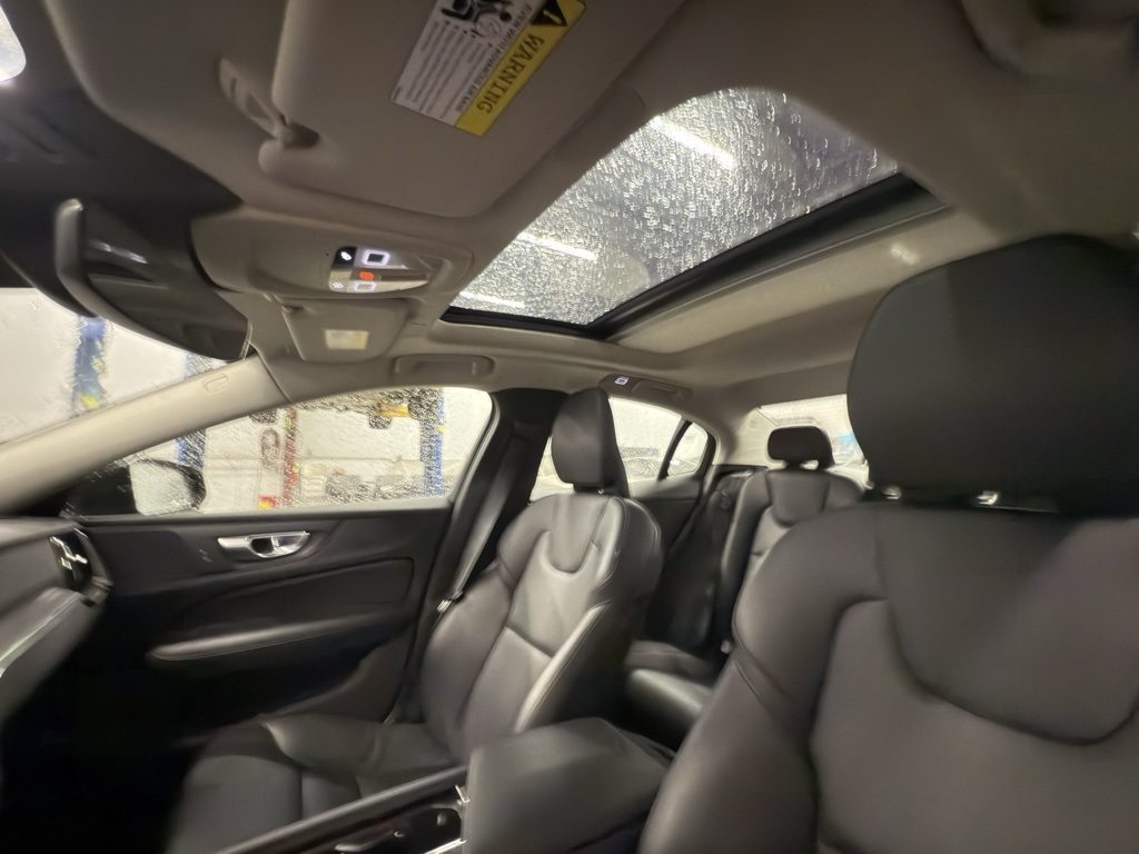 2024 Volvo S60 B5 Core photo 2