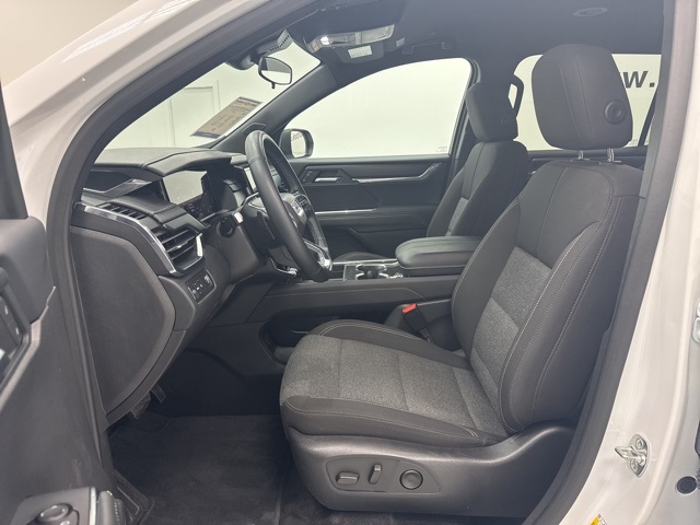 used 2025 GMC Acadia car, priced at $32,988