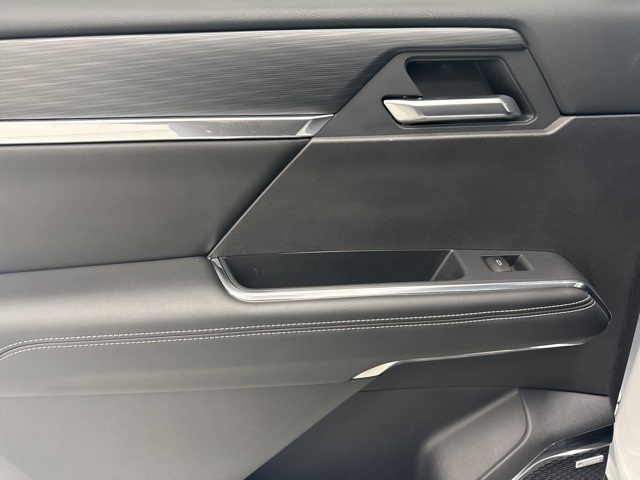 used 2025 GMC Acadia car, priced at $32,988