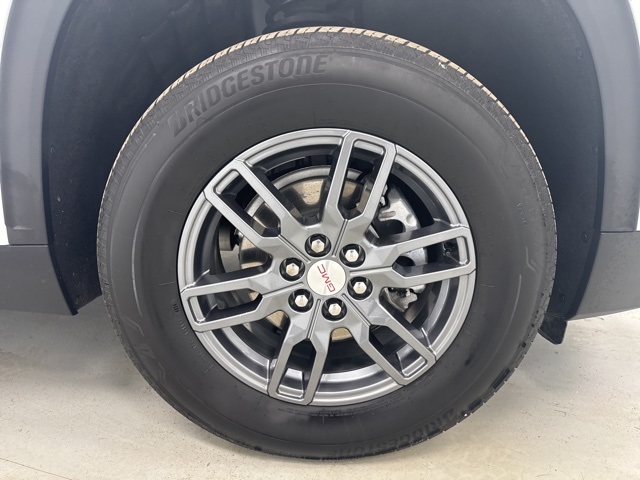 used 2025 GMC Acadia car, priced at $32,988