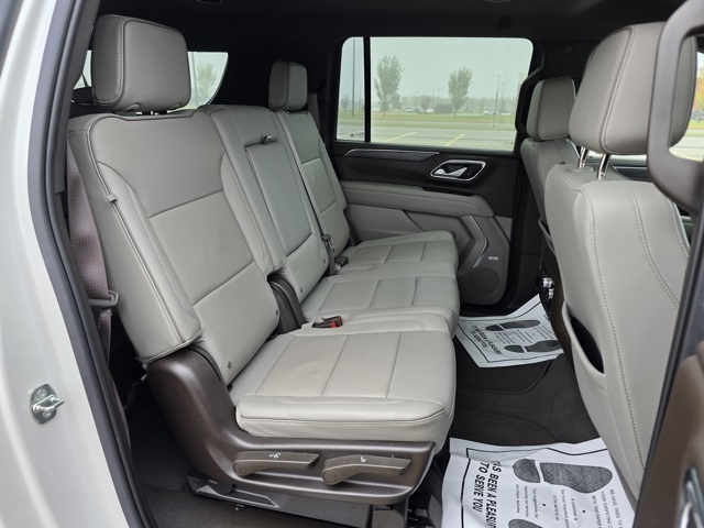 2022 GMC Yukon XL 4WD SLT