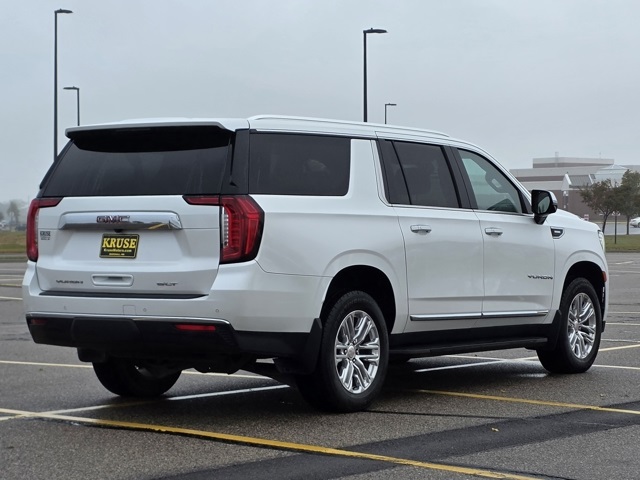 2022 GMC Yukon XL 4WD SLT