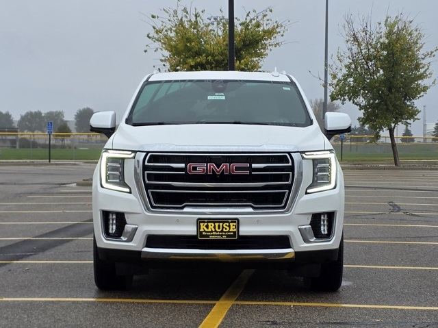 2022 GMC Yukon XL 4WD SLT