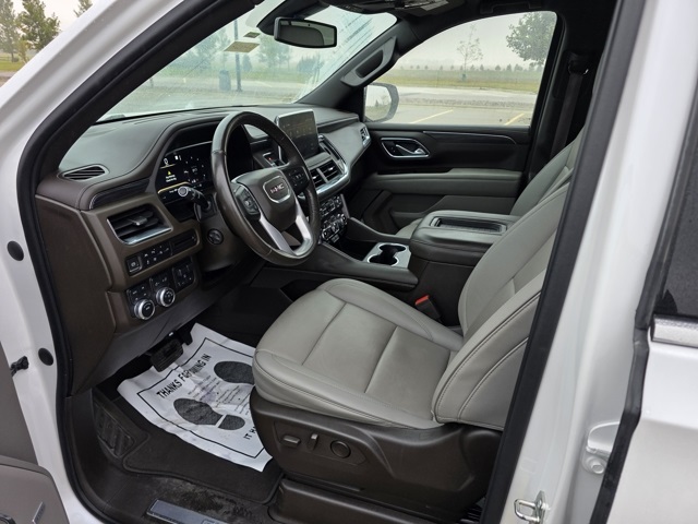 2022 GMC Yukon XL 4WD SLT