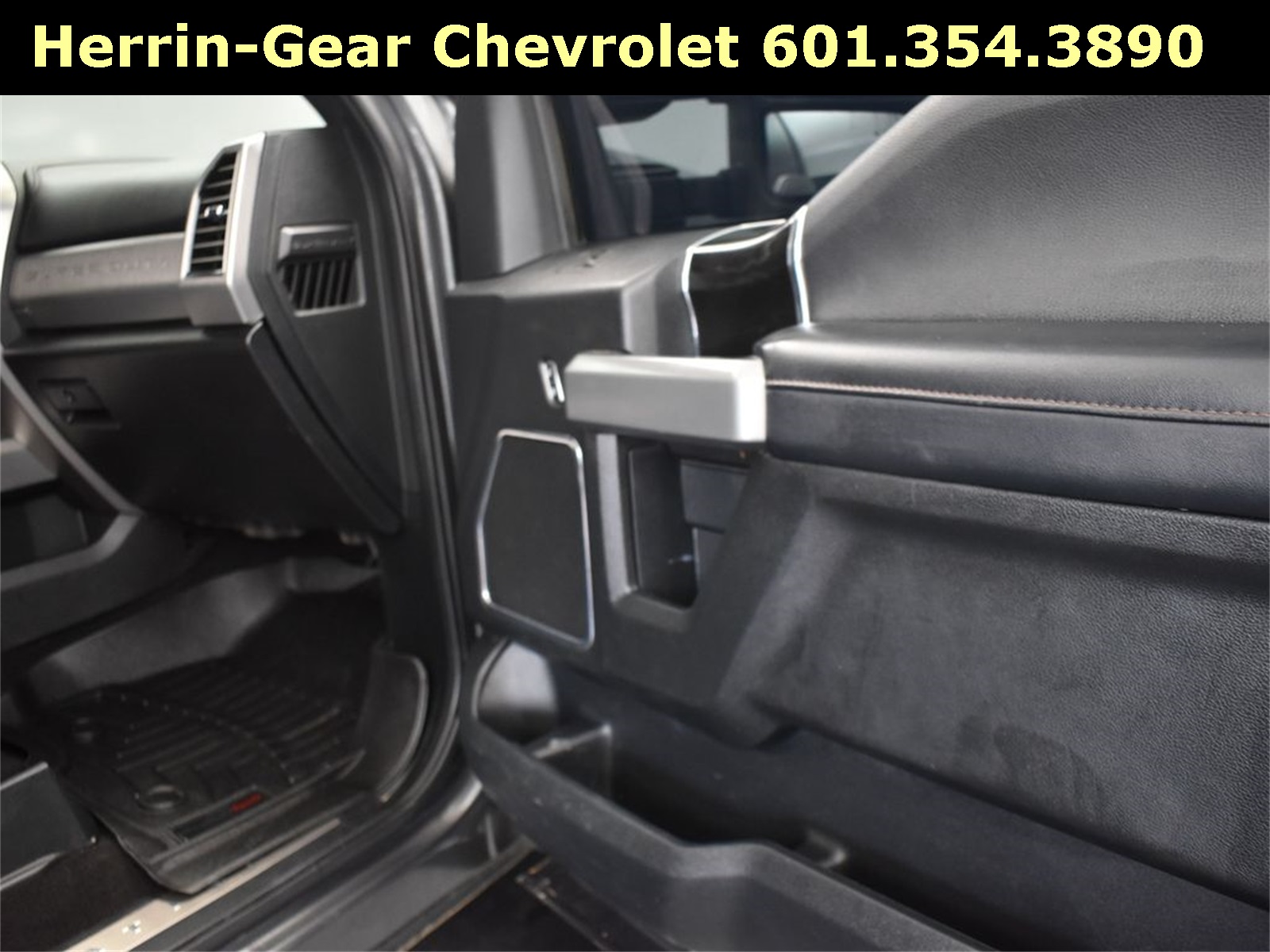 2019 Magnetic Ford Super Duty F-250 SRW Platinum 4X4 Truck