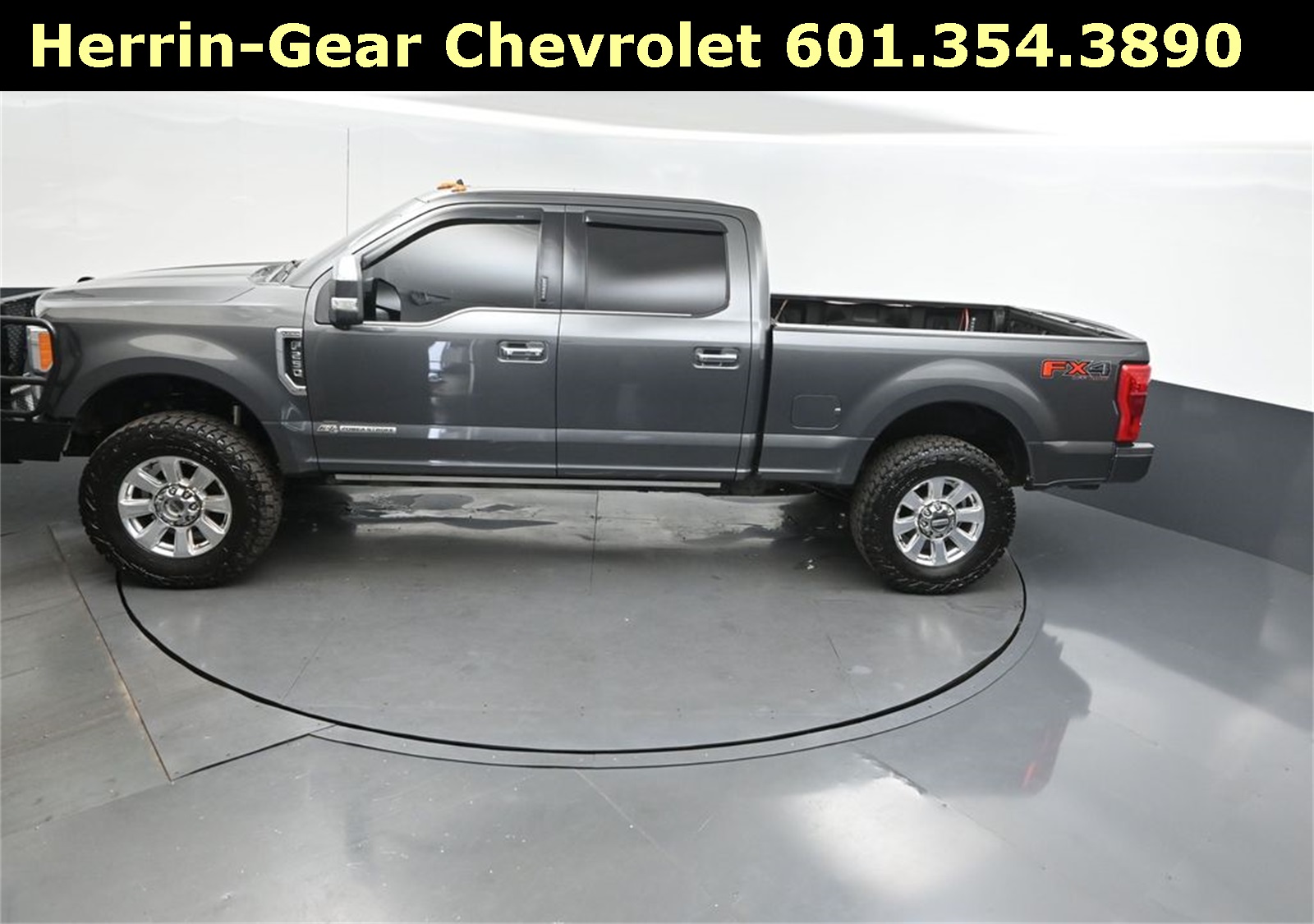 2019 Magnetic Ford Super Duty F-250 SRW Platinum 4X4 Truck
