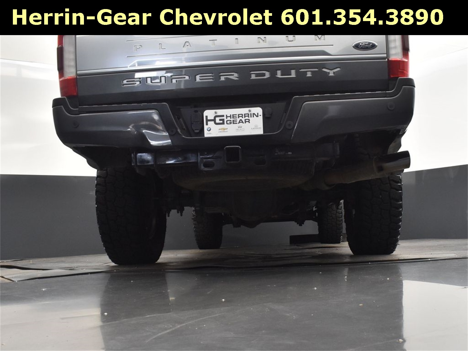 2019 Magnetic Ford Super Duty F-250 SRW Platinum 4X4 Truck