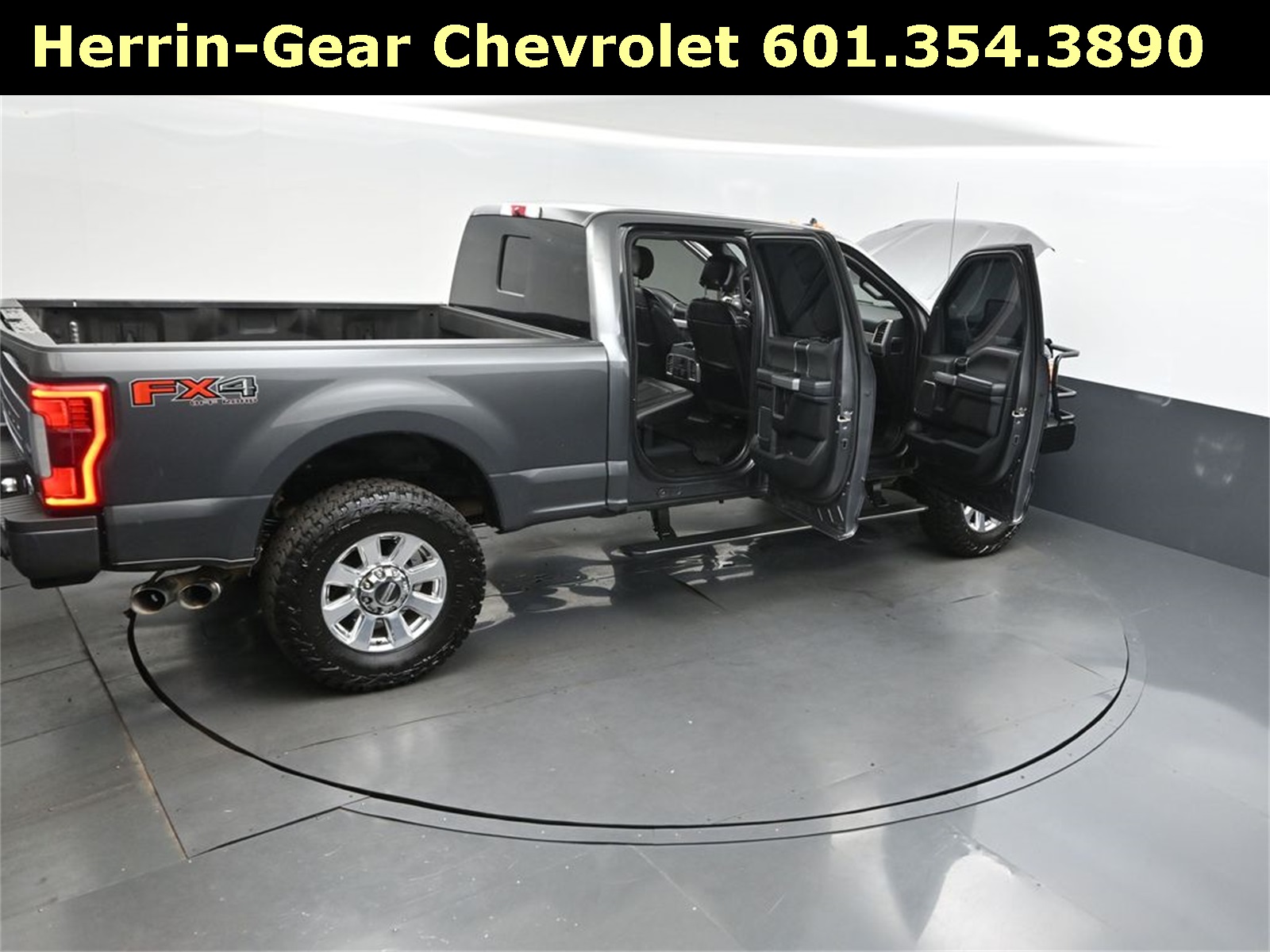 2019 Magnetic Ford Super Duty F-250 SRW Platinum 4X4 Truck